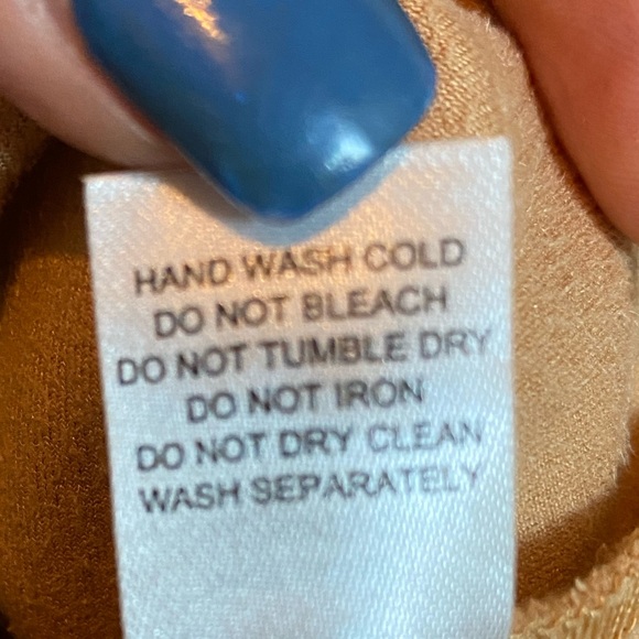 Sleeveless shift dress 🥰 - Picture 5 of 8